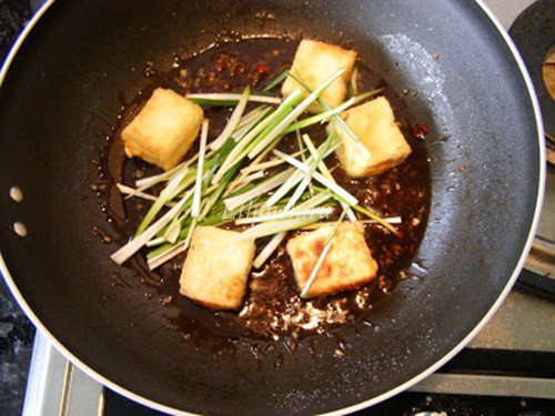 жареный тофу с соусом терияки смешиваем сыр с соусом